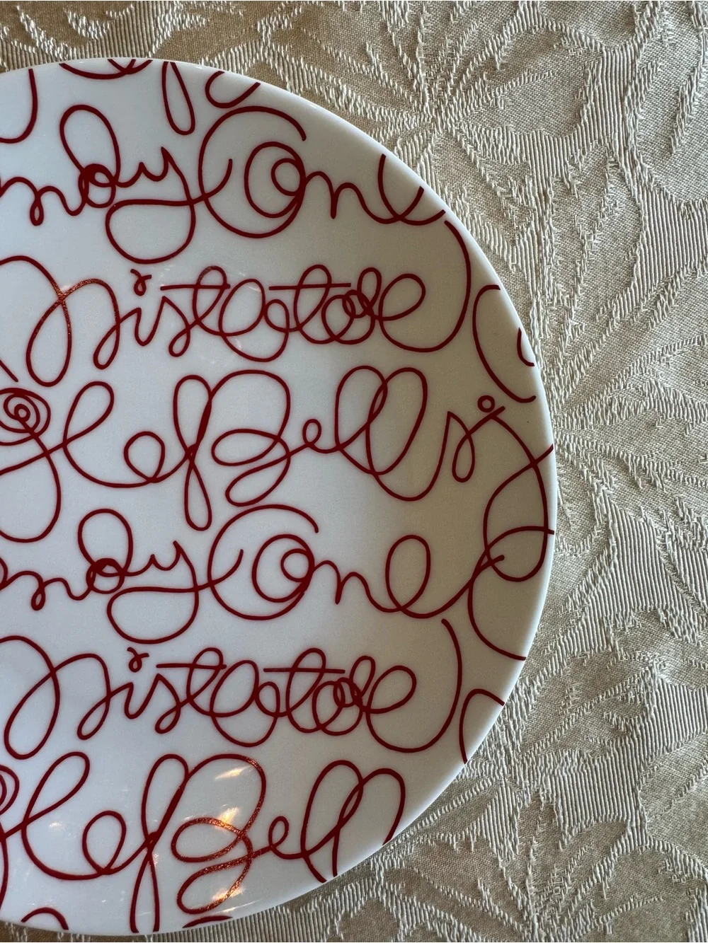 Crate & Barrel Mistletoe Holiday Plate - Set of 2 470-392